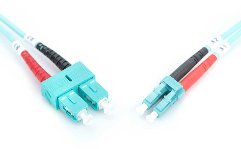 Digitus LWL Patchkabel DGITUS LC - > SC 10.00m Multimode Duplex OM3 - DK- 2532 - 10 / 3