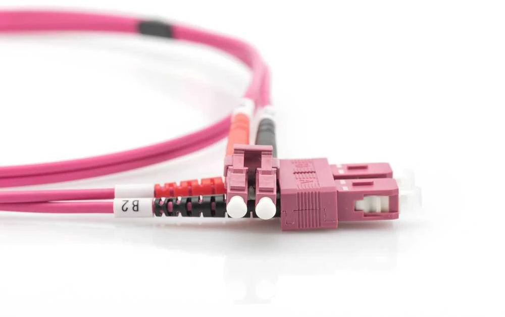 „Digitus Fiber Optic Patchcord LC“ -> SC OM4, 2m (DK-2532-02-4)