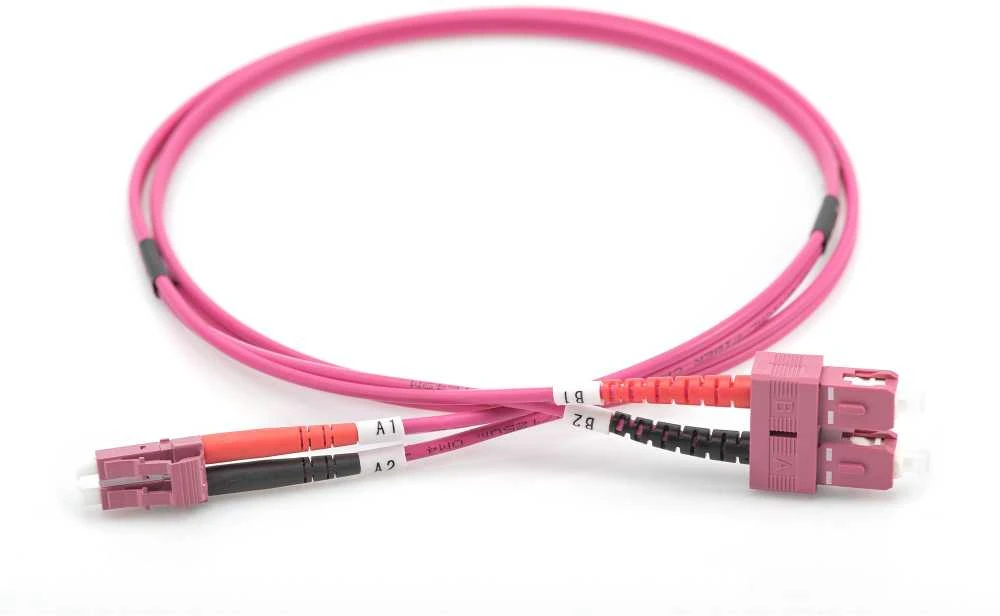 „Digitus Fiber Optic Patchcord LC“ -> SC OM4, 2m (DK-2532-02-4)