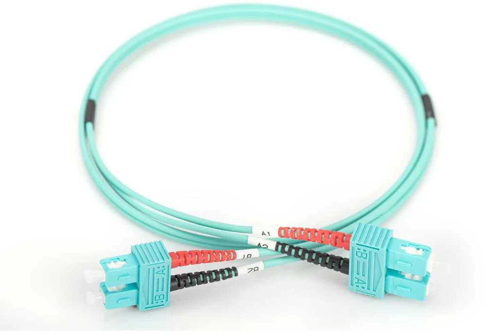 Assmann Electronic „Assmann“ elektroninis DIGITUS šviesolaidinis laidas nuo SC iki SC daugiamodis 50/125 m dvipusis ilgis, 3 m, klasė OM3