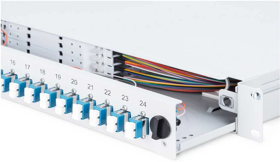 Digitus DN-96332-4 komutacinės spintos priedas Laidų tvarkymo skydas