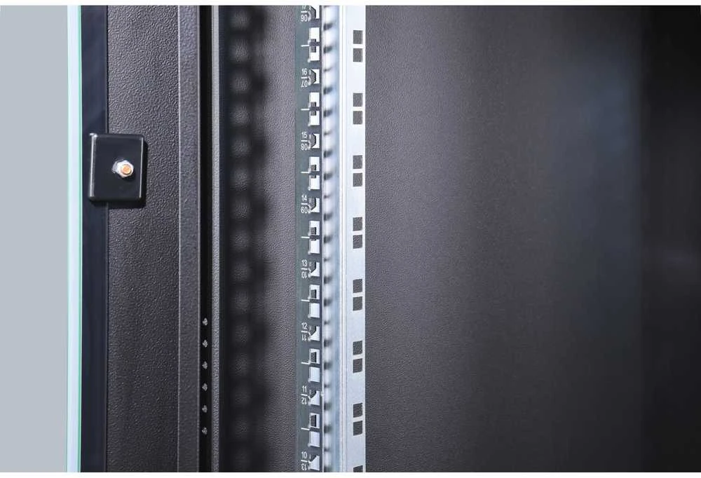 DIGITUS Netzwerkschrank Unique 22HE 1164x600x800mm juodas (Speditionsversand)