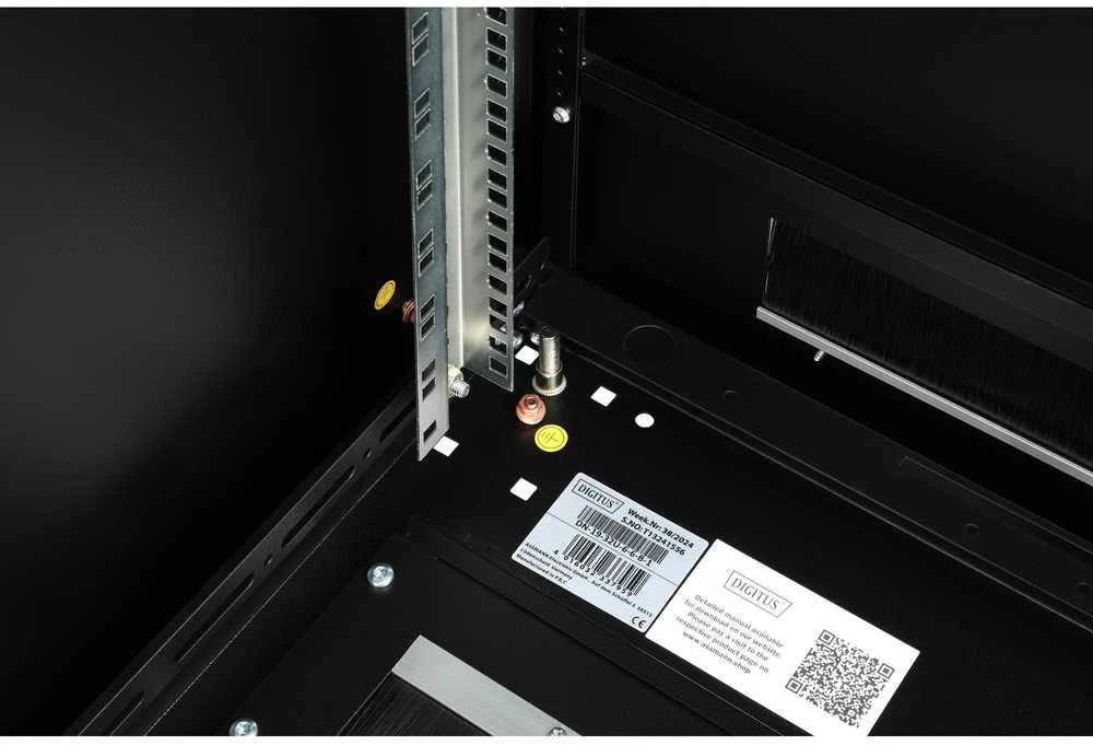 DIGITUS Netzwerkschrank Unique 32HE 1609x600x600mm juodas (Speditionsversand)
