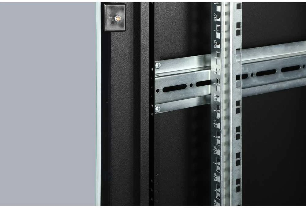 DIGITUS Netzwerkschrank Unique 32HE 1609x600x600mm juodas (Speditionsversand)