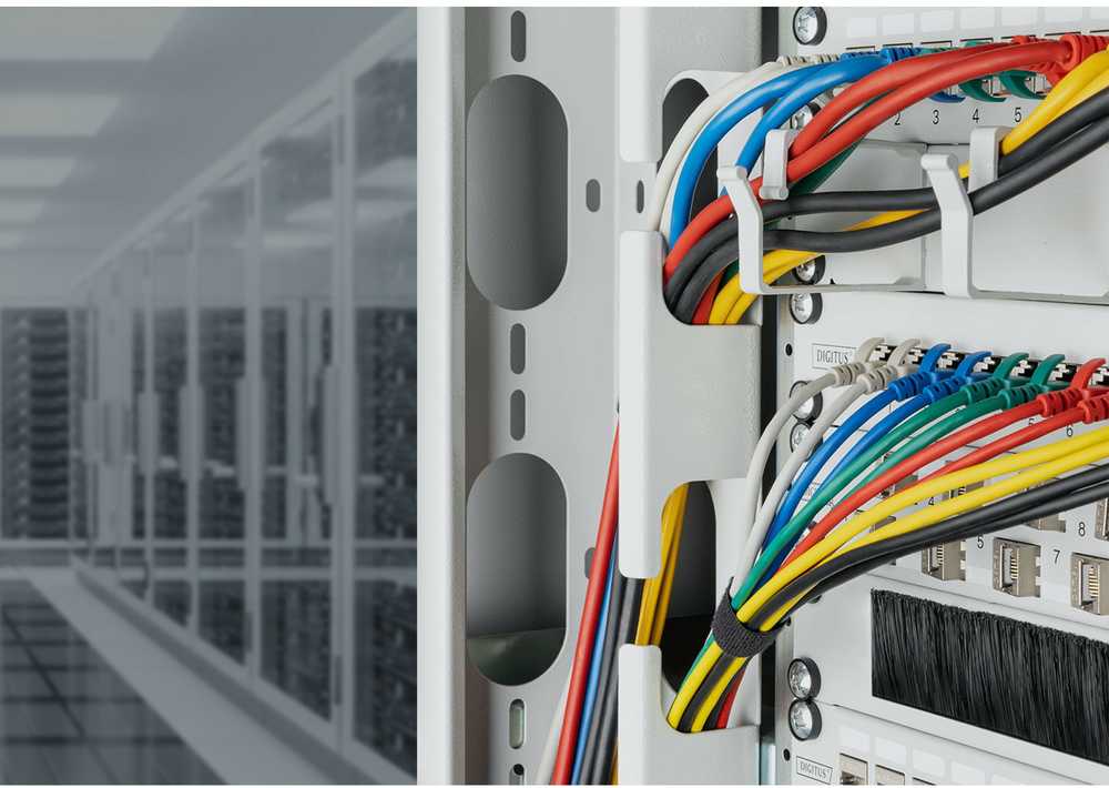 Digitus CAT 6A klasa Ea, F/FTP, skrętka patch, Cu, LSZH, AWG 32/7, ilgis: 1,5 m, mėlyna