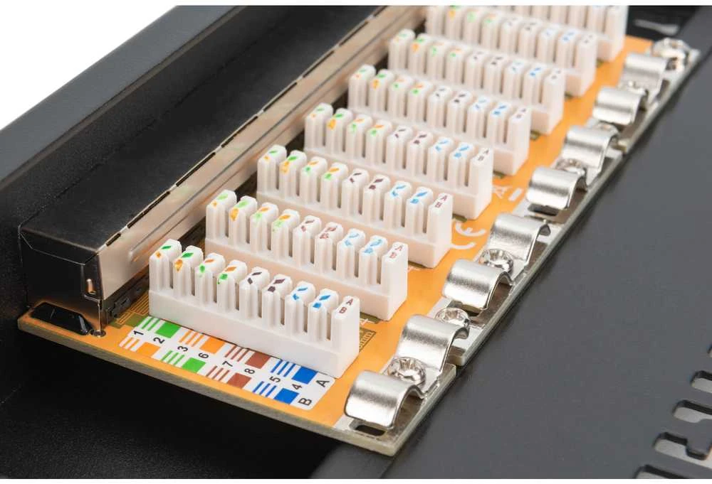 Assmann Electronic DIGITUS CAT 6 E klasės skydelis ekranuotas 8 prievadų RJ45 8P8C LSA 1U 254 mm (10 colių) Rack Mount spalva juodas RAL 9005