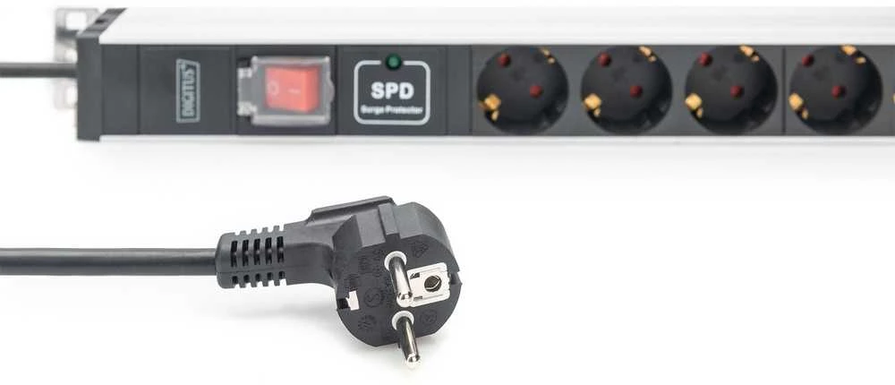 DIGITUS PDU 1HE 12xSchuko 16A Ausgnge 230V/16A juodas
