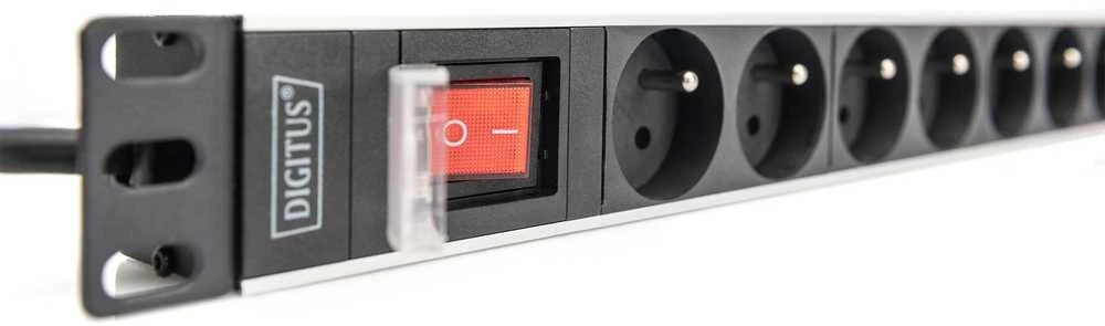 DIGITUS PDU 1U 8xCEE7/5 Ausgnge 230V/16A juodas