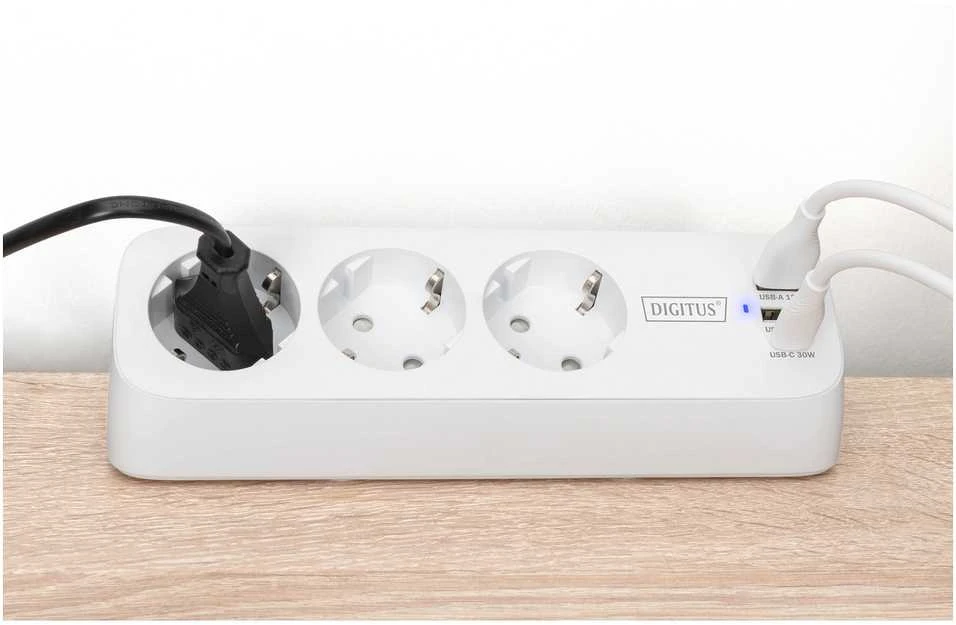 „Digitus“ 3 krypčių biuro lizdų juosta su 2 USB-A ir 1 USB-C jungtimis | DA-70626