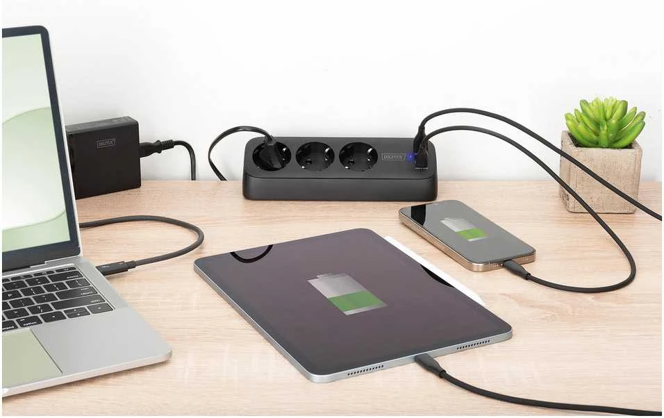 „Digitus“ 3 krypčių biuro lizdų juosta su 2 USB-A ir 1 USB-C jungtimis | DA-70625