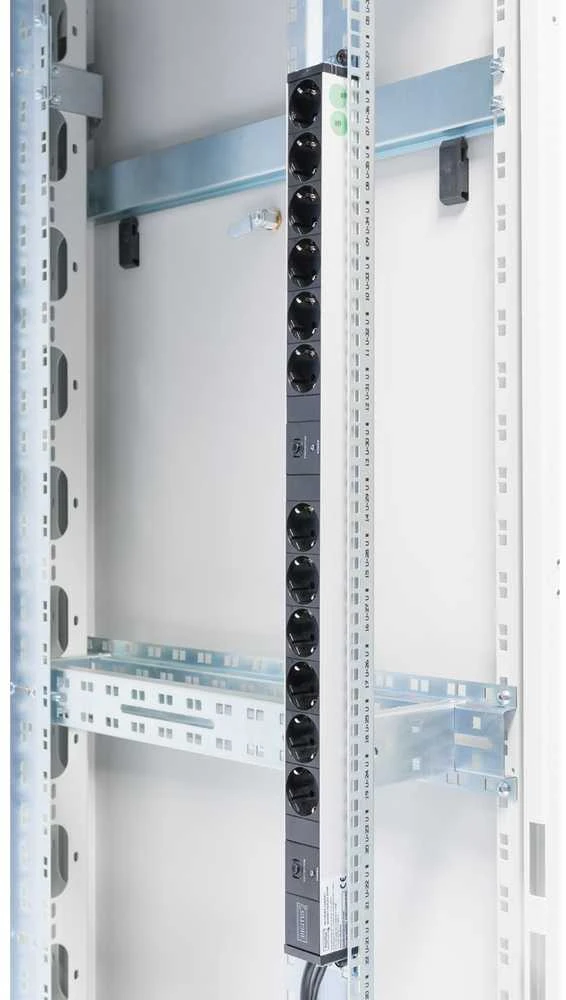 Assmann Electronic DIGITUS 48,3cm 19Zoll Steckdosenleiste Aliuminio 12fach 2Kreislaeufe juodas 2x16A mit 2xUeberlastschutz inkl. Metallhalterung