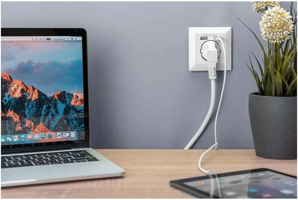 Digitus Apsauginis lizdas, skirtas montuoti po 2 USB jungtys | DA-70613