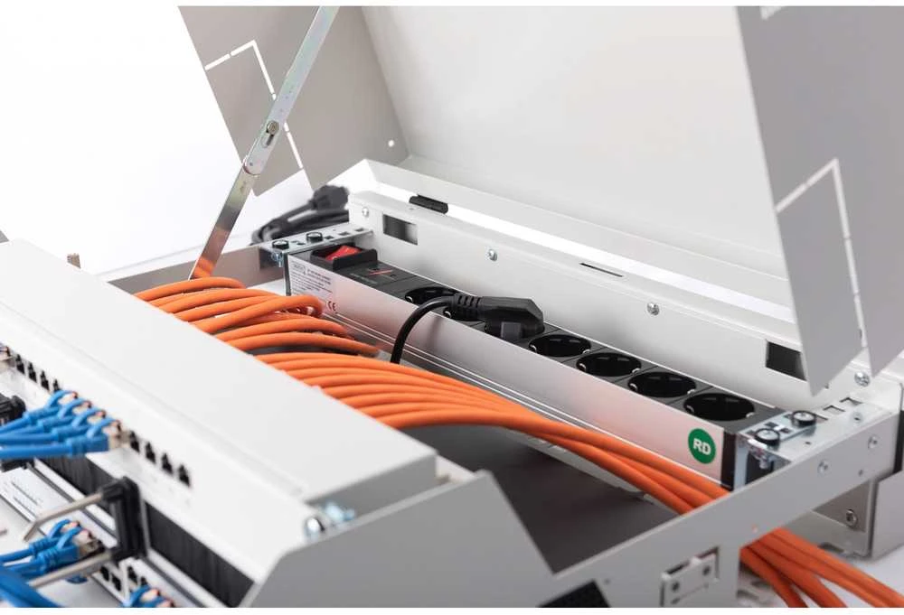 „Assmann Electronic DIGITUS“ sieninė spinta, 19 colių plona, 5U montavimo parinktis, 2U vertikali, 3U horizontali, pilka RAL7035