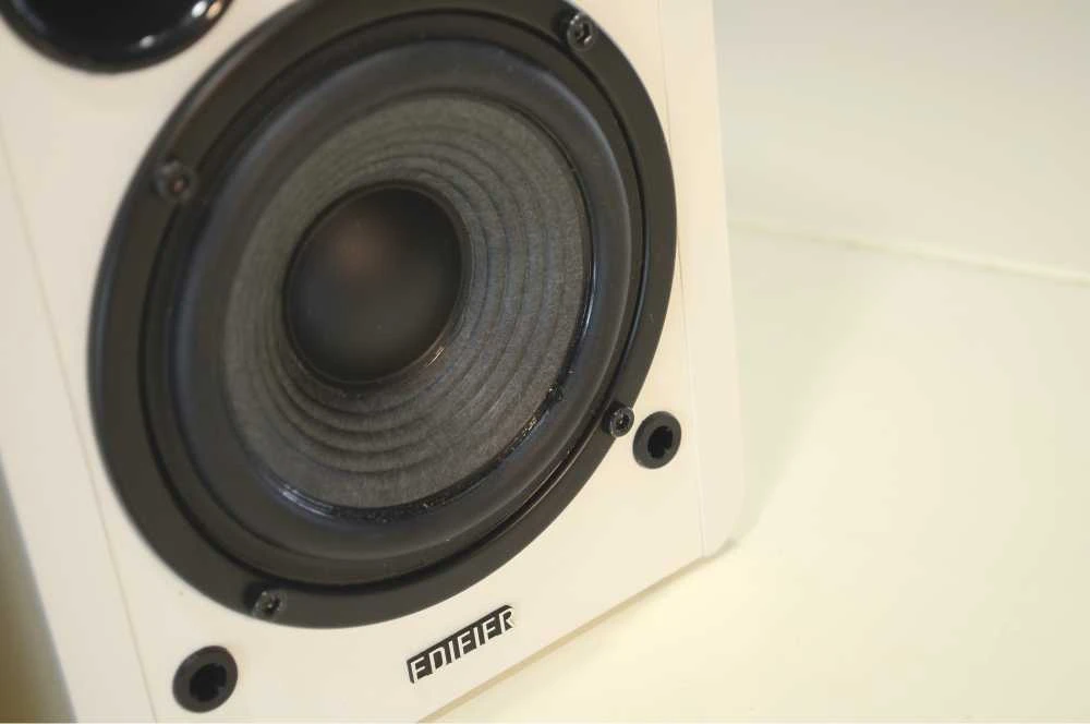 Kolonėlės Edifier R1280T, Baltos spalvos