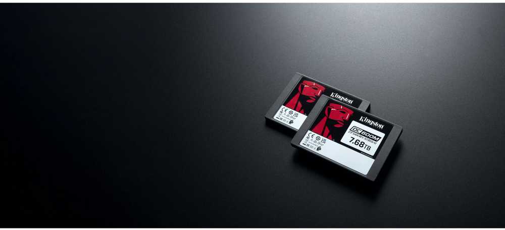 KINGSTON 7,68 TB DC600M 2,5 colio SATA3 mišraus naudojimo duomenų centro SSD, skirtas įmonių serveriams ir NAS (palaikomas „VMWare“)
