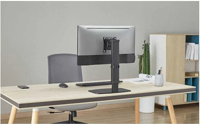 Equip 650126 monitoriaus laikiklis arba stovas 81,3 cm (32″) Stalas Juoda