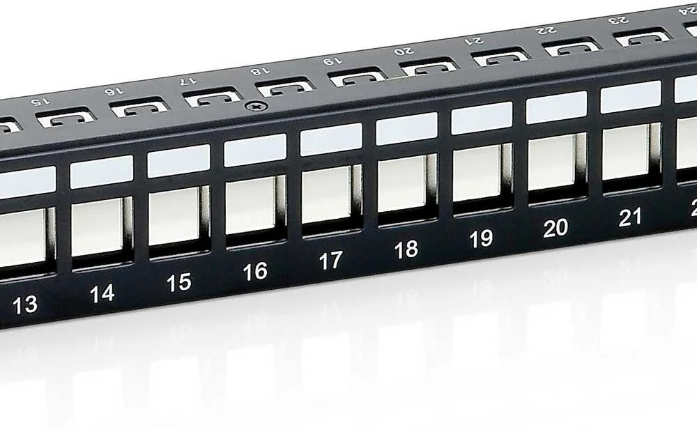 „Equip“ komutacinis skydelis 24x Cat6 19 FTP 1HE „Keystone“ montažo programinė įranga