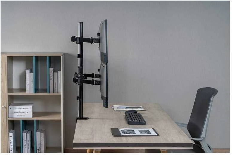 Equip 650159 monitoriaus laikiklis arba stovas 81,3 cm (32″) Stalas Juoda