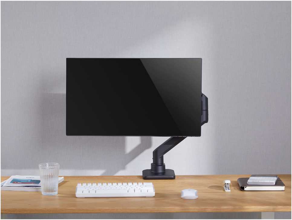 Equip 650180 monitoriaus laikiklis arba stovas 124,5 cm (49″) Stalas Juoda
