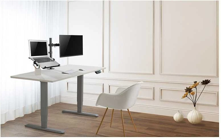 Equip 650119 monitoriaus laikiklis arba stovas 81,3 cm (32″) Stalas Juoda