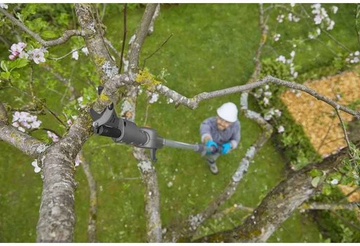 Gardena Akumuliatorinės teleskopinės genėjimo žirklės HighCut 360/18V P4A solo
