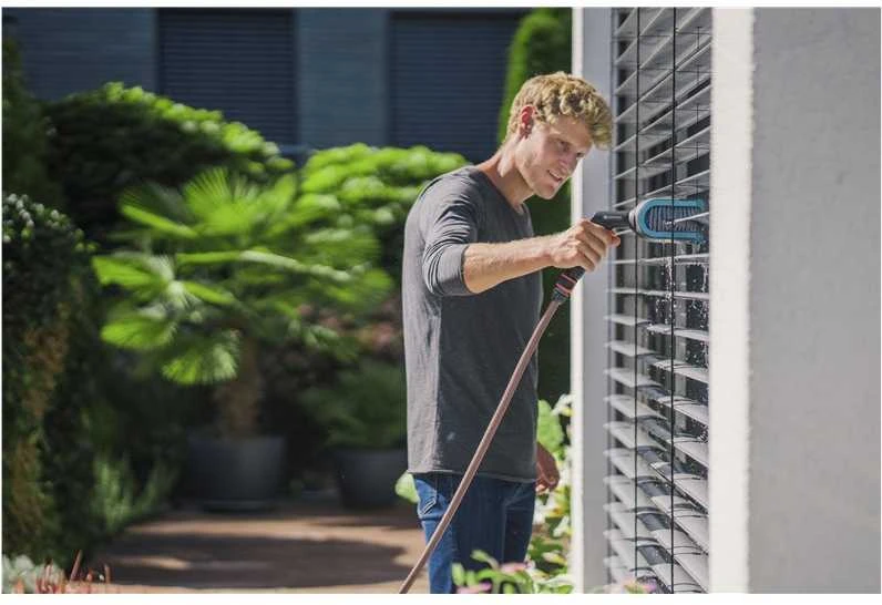 Gardena "Cleansystem" žaliuzių šepetys, jungiamas prie vandens žarnos