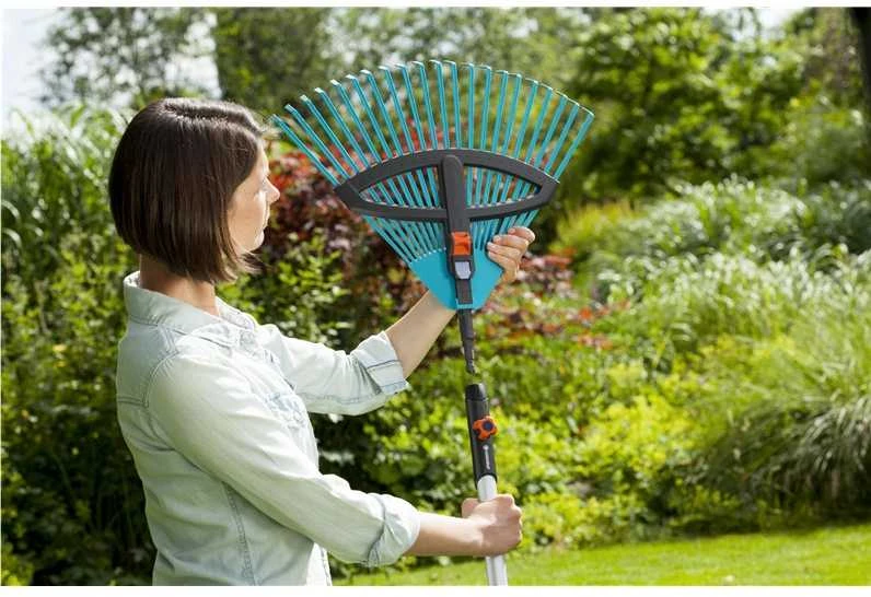 Gardena combisystem reguliuojamasis plastikinis grėblys