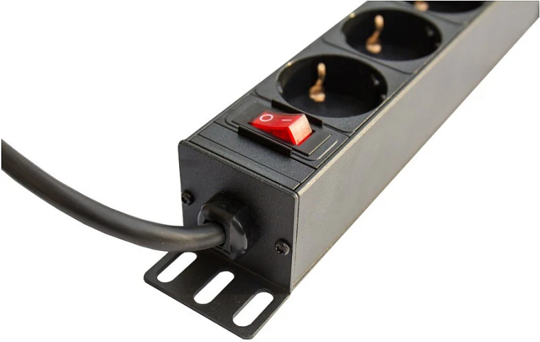 „Alcasa Good Connections“ PDU 4 lizdų maitinimo lizdas