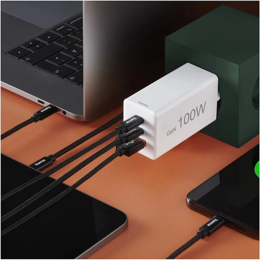 Hama mini 100W GaN PD/QC 2x USB-C, 1x USB-A balta