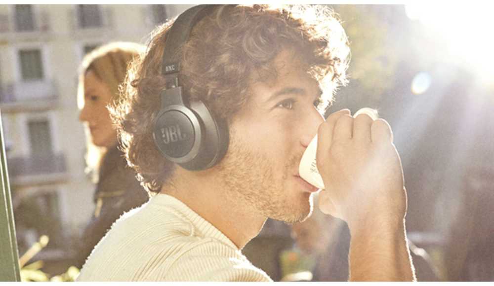 Belaidės ausis apgaubiančios triukšmą slopinančios Ausinės JBL Live 660NC, Juoda