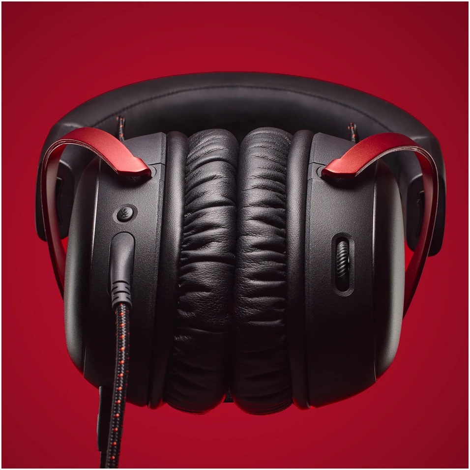 HyperX Cloud III žaidimų ausinės, Juodos