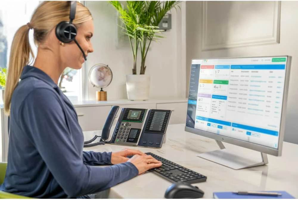 HP „Poly Edge E450“ IP telefonas su „PoE“ palaikymu