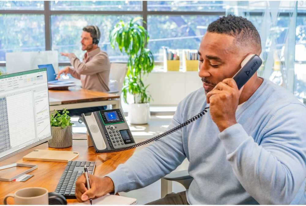HP „Poly Edge E450“ IP telefonas su „PoE“ palaikymu