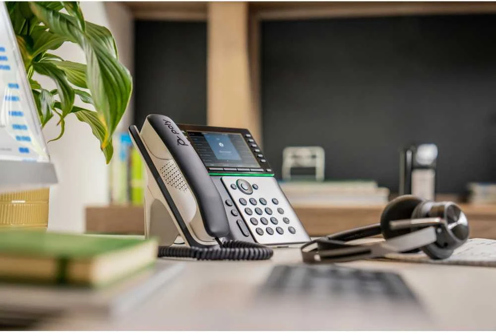 Hewlett Packard (HP) Poly Edge E550 IP telefonas, PoE