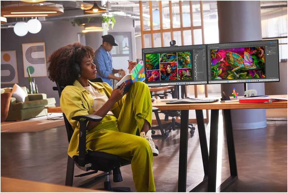 Hewlett Packard (HP) HP Poly Voyager Surround 85 UC Microsoft Teams Certified USB-C Ausinės +USB-C/A Adapteris +Charging Stovas
