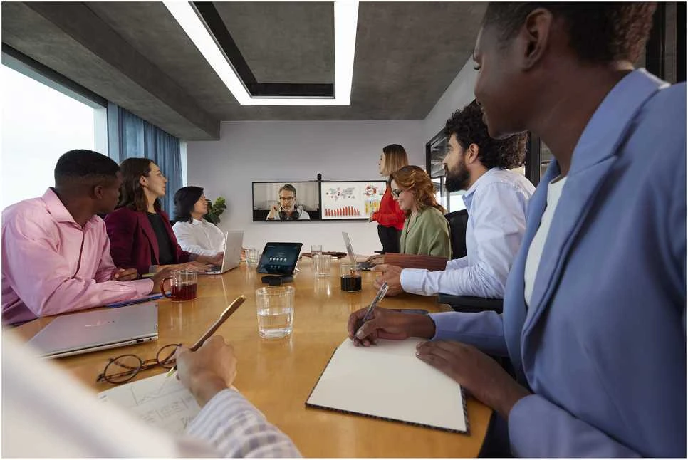„HP Poly Studio E70“ vaizdo konferencijų kamera – 842F8AA