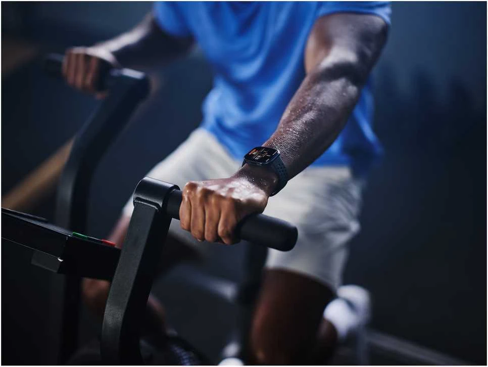 Išmanusis laikrodis Amazfit Bip 6, Juodas su juodu dirželiu