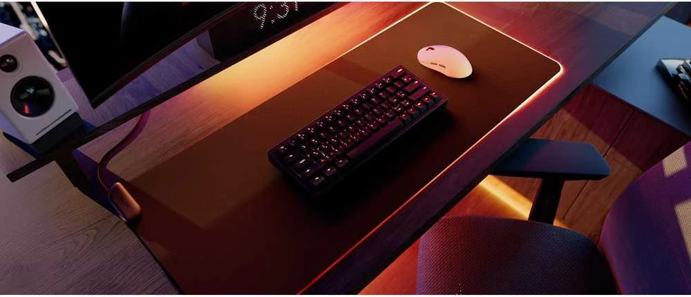Hyte CNVS Intense Play Mat qRGB pelės kilimėlis žaidimams – juodos spalvos