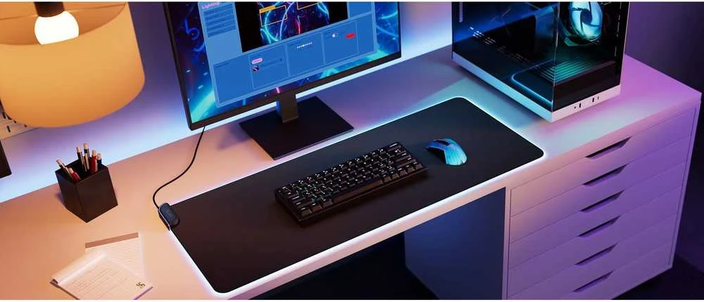 Hyte CNVS Intense Play Mat qRGB pelės kilimėlis žaidimams – juodos spalvos