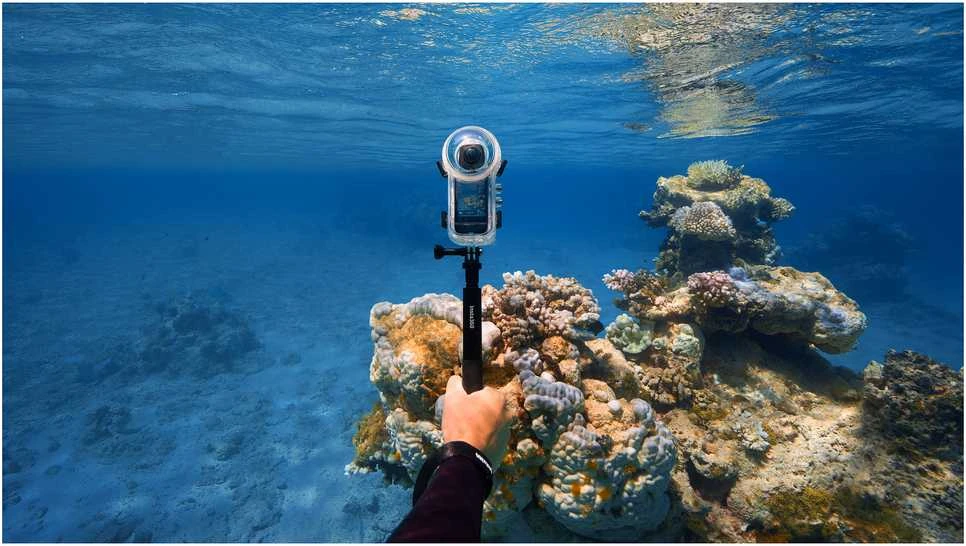 Insta360 X4
