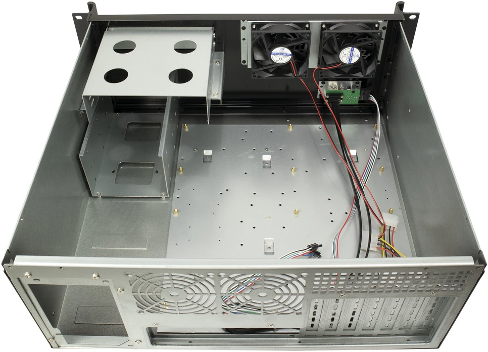 Inter-Tech IPC 4U K-439L, Server-case - juodas, 4 Hheneinheiten