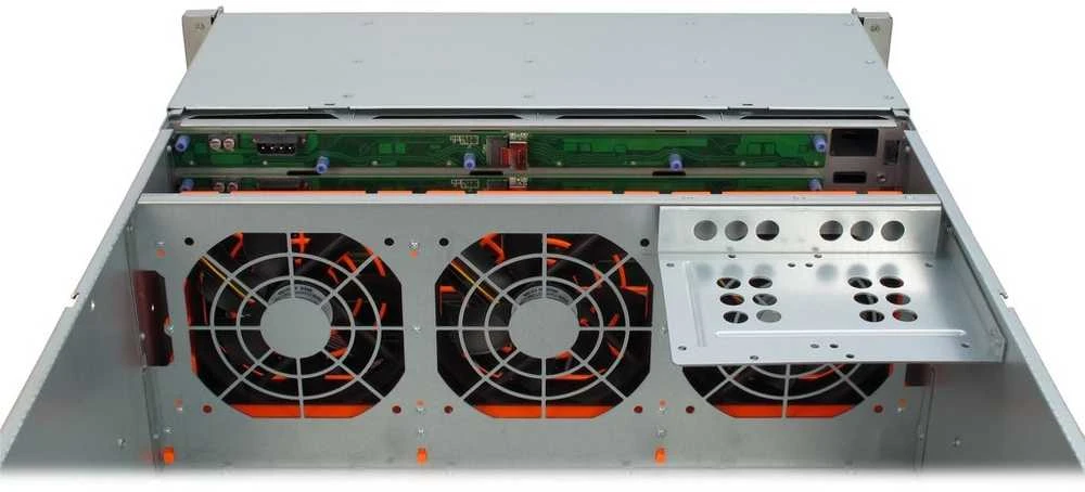 Inter-Tech 4U-4424 - Rack - Server - Metall - Juodas - Sidabrinė - ATX,EATX,EEB,Mini-ITX,uATX - 4U