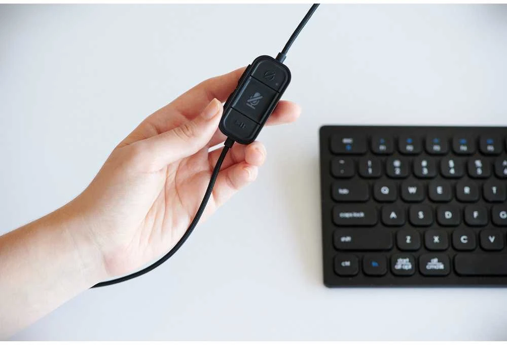 Kensington H1000 USB-C ant ausų dedamos ausinės