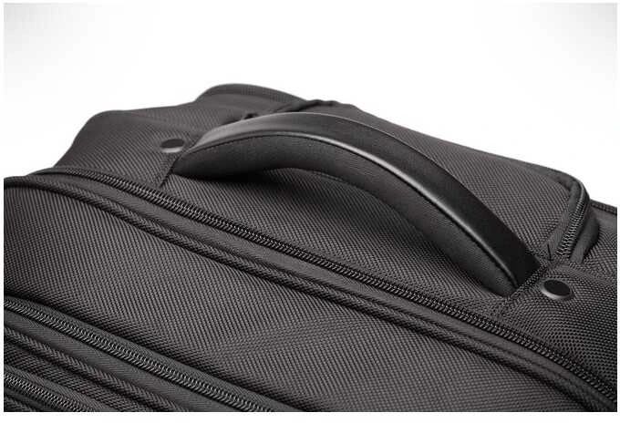 Krepšys Kensington Contour 2.0 17'' (K60384WW)