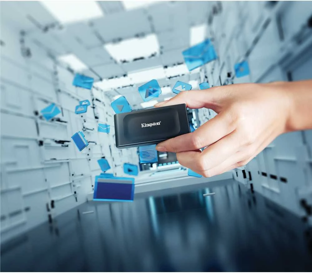 Išorinis kietasis diskas Kingston SXS1000R, 1 TB, USB 3.2 Gen 2, juodas