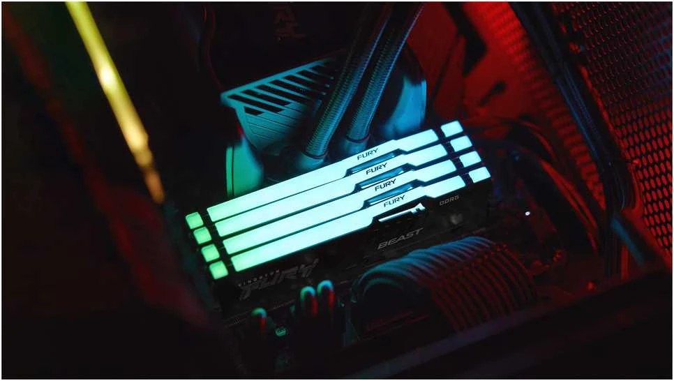 RAM „Kingston Technology FURY Beast“ 128 GB 5600 MT/s DDR5 CL36 DIMM atmintis (2 vnt. rinkinys) RGB