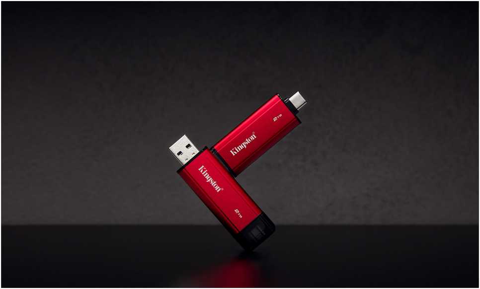 Kietasis diskas „Kingston Technology“ 2 TB nešiojamasis SSD diskas su dviem USB-A/C jungtimis, iki 1050 MB/s USB 3.2 Gen 2