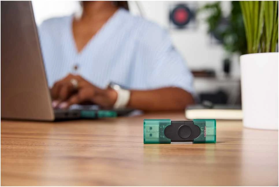 KINGSTON 128GB USB-A + USB-C 3.2 Gen 1 DataTraveler DuoG2