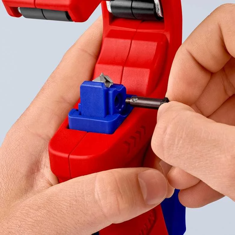 Vamzdžių pjaustyklė KNIPEX PVC DP50
