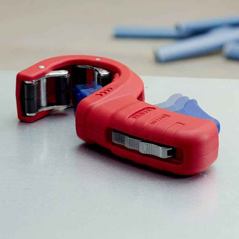Vamzdžių pjaustyklė KNIPEX PVC DP50
